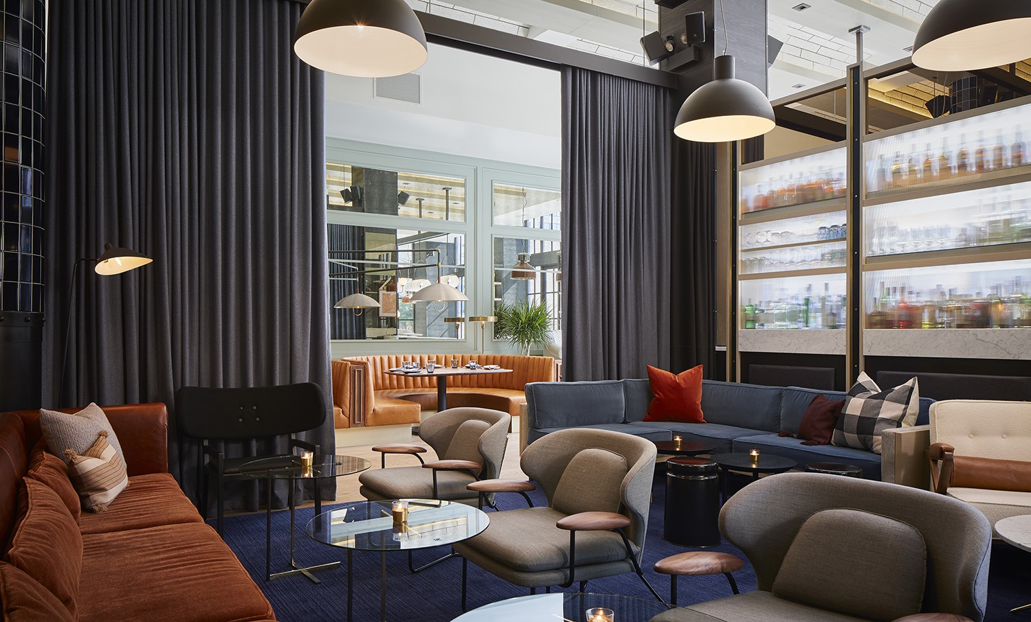 inside proxi chicago restaurant, bar, and lounge